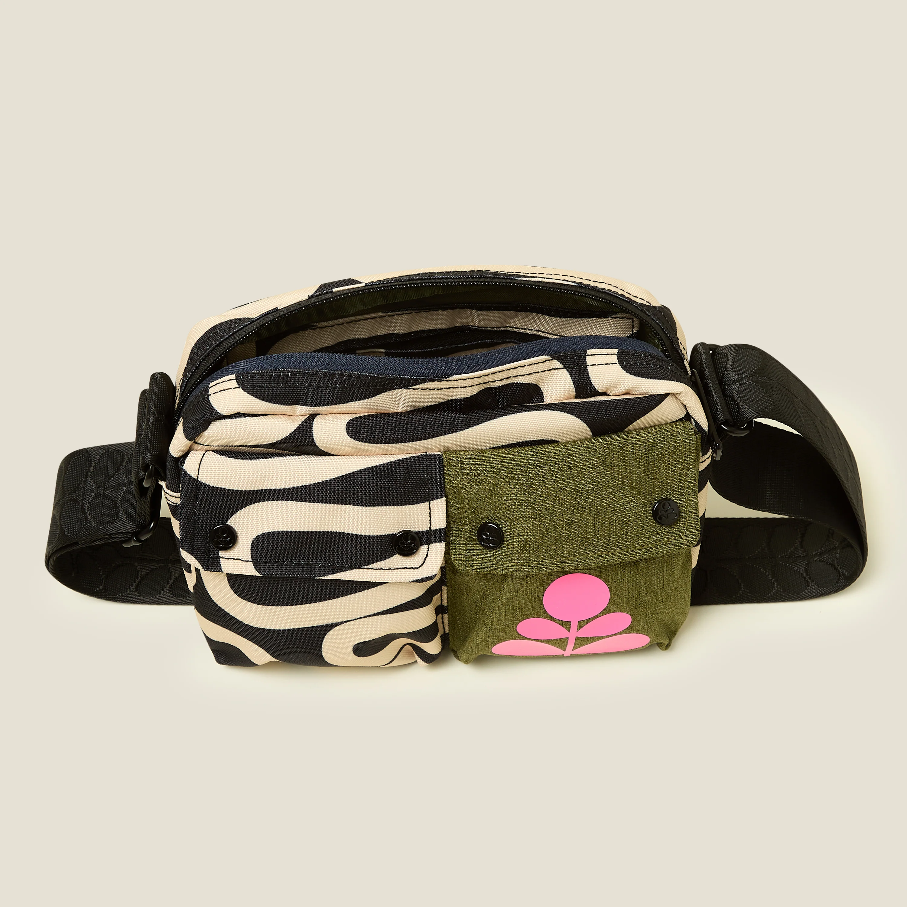Angle Camera Bag - Noodle Black - Image 4