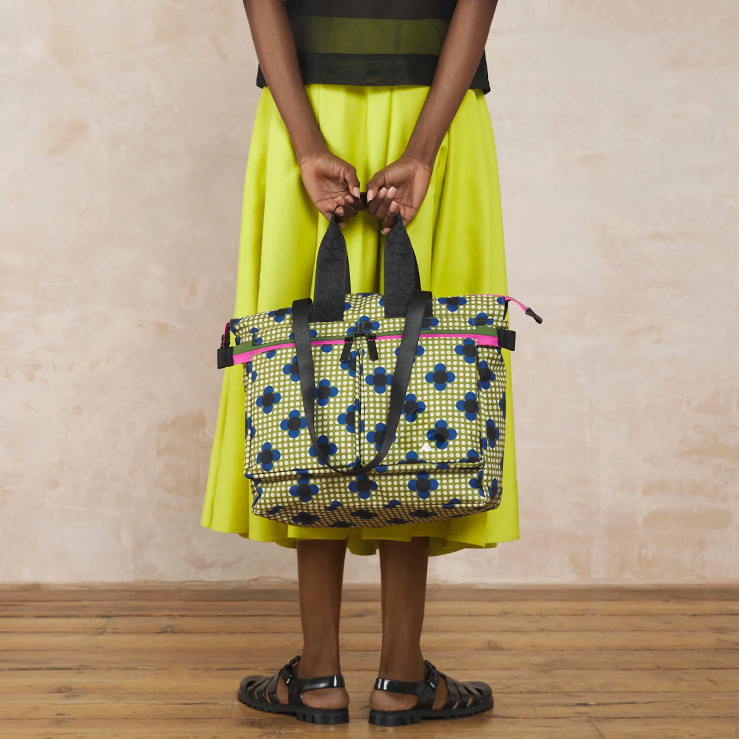 Axis Tote - Flower Polka Dot Olive - Image 6