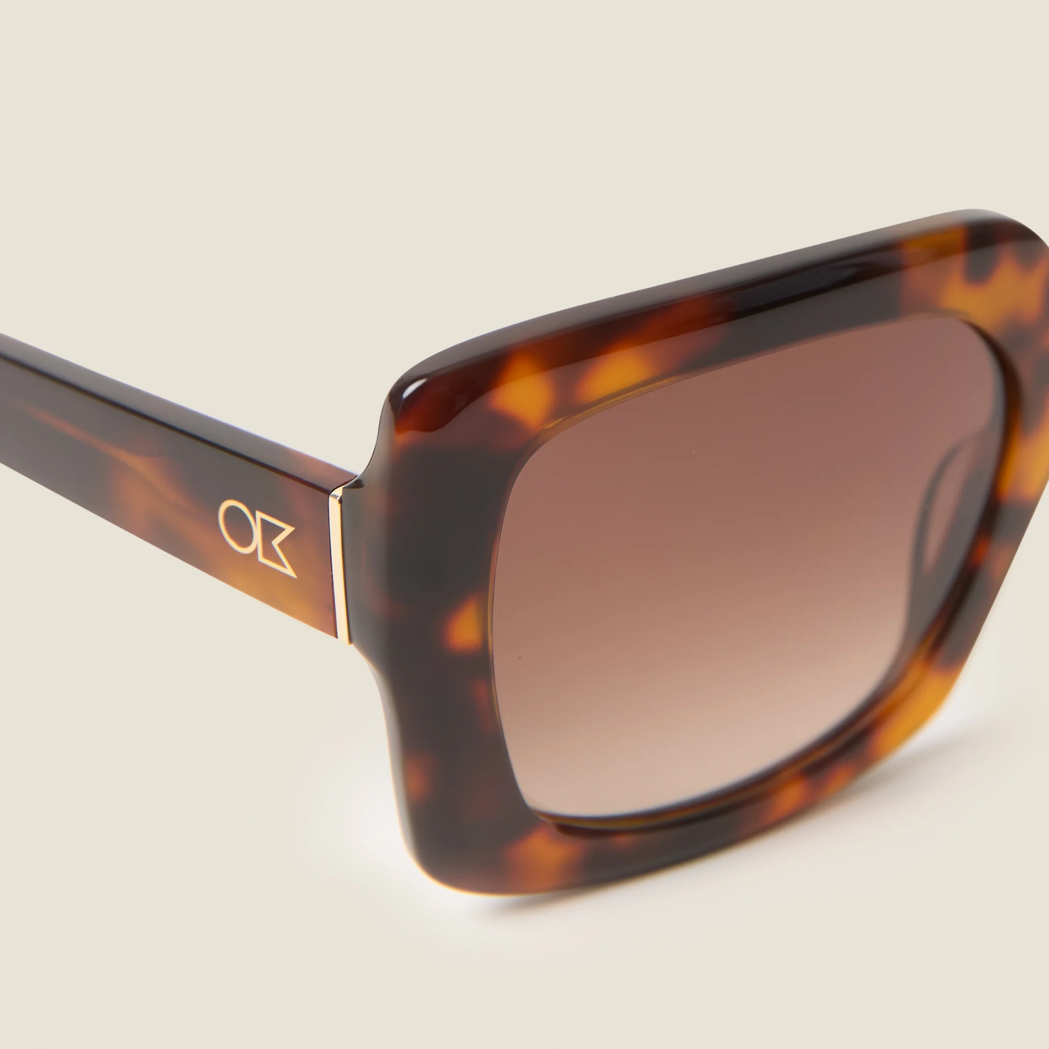 Calla Sunglasses - Tortoiseshell - Image 2