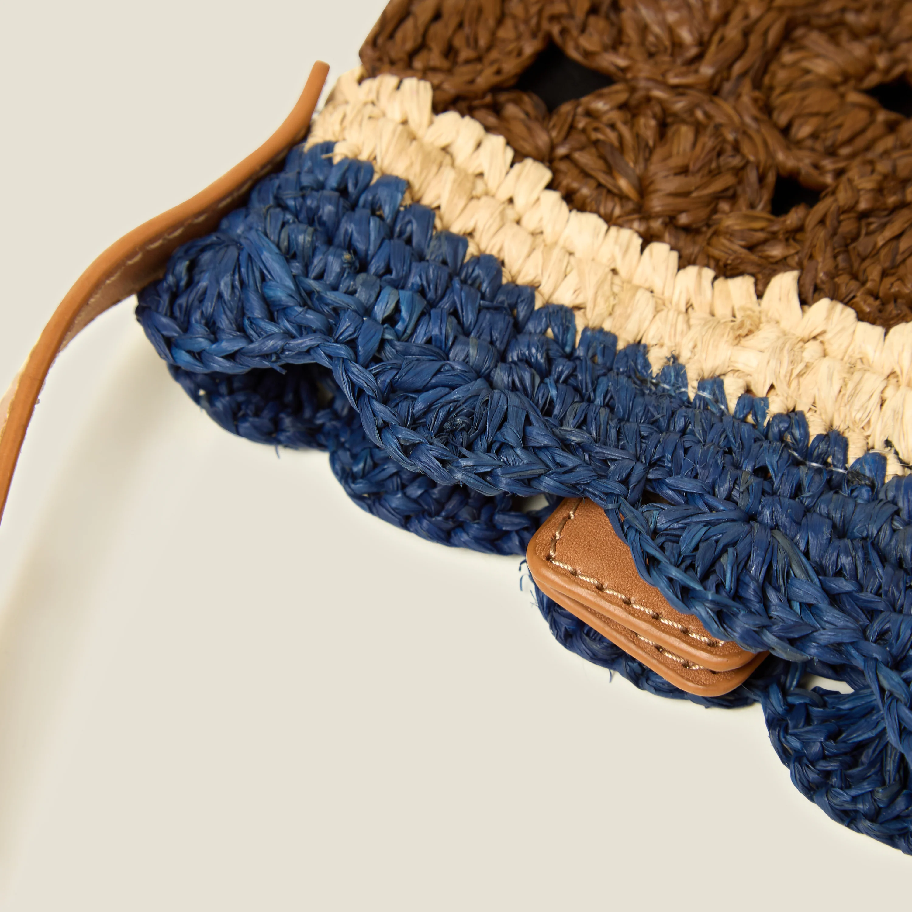 Camino Phone Pouch - Block Flower Cocoa - Image 4