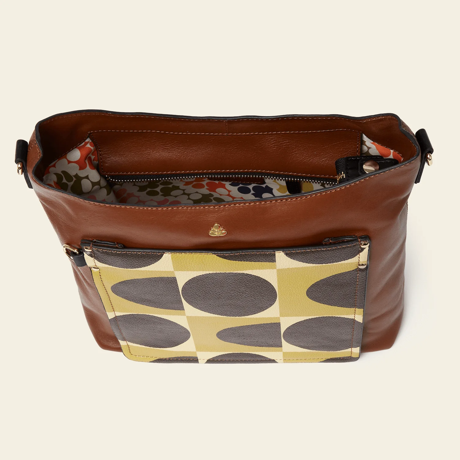 Carrymax Bucket Bag - Chestnut Spot Square - Image 5