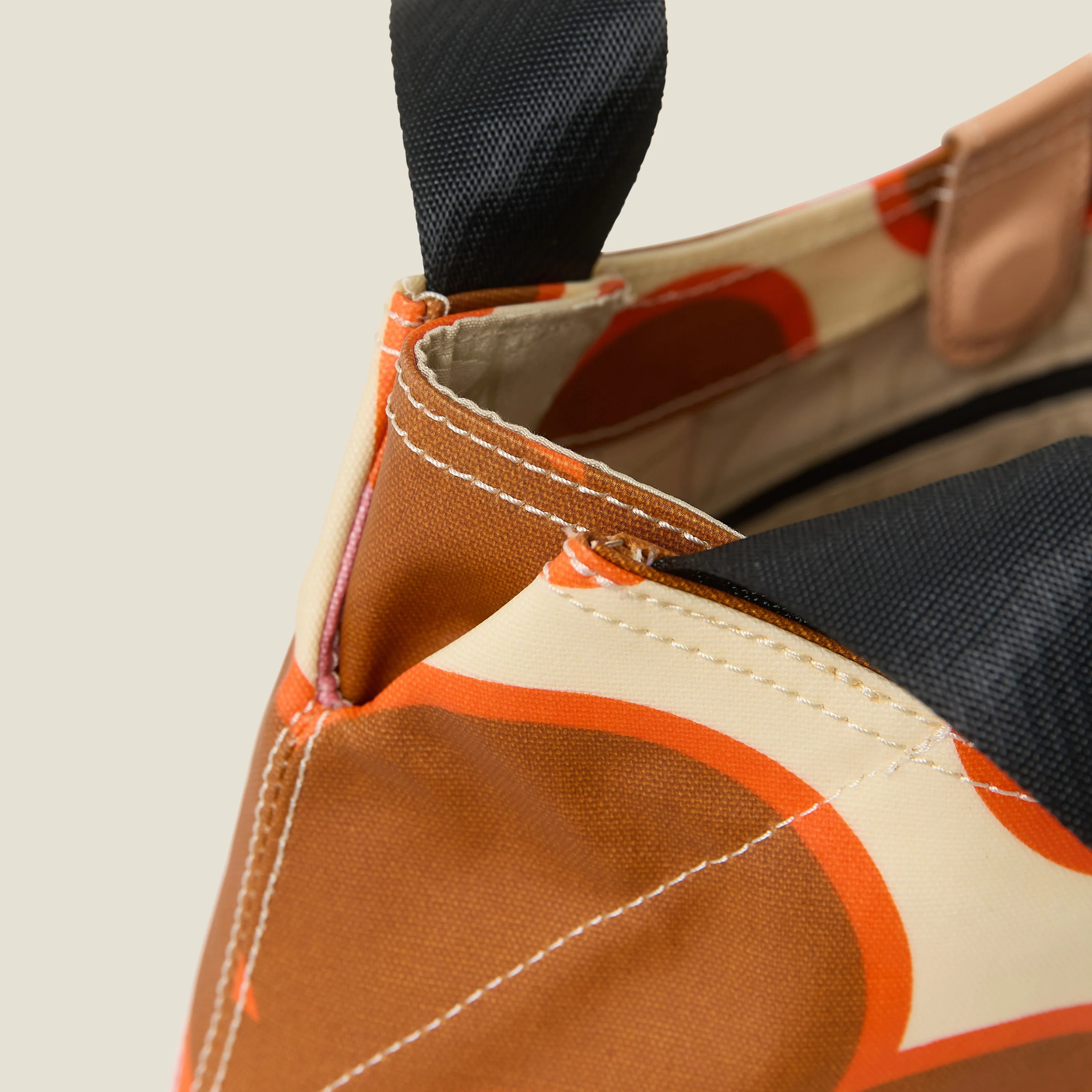 Classic Holdall - Flower Spot Persimmon - Image 4