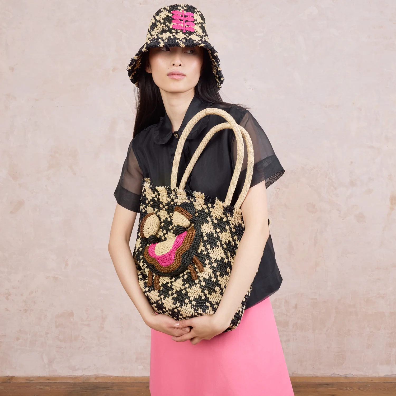Crab and Houndstooth Raffia Tote Bag - Monochrome - Image 5