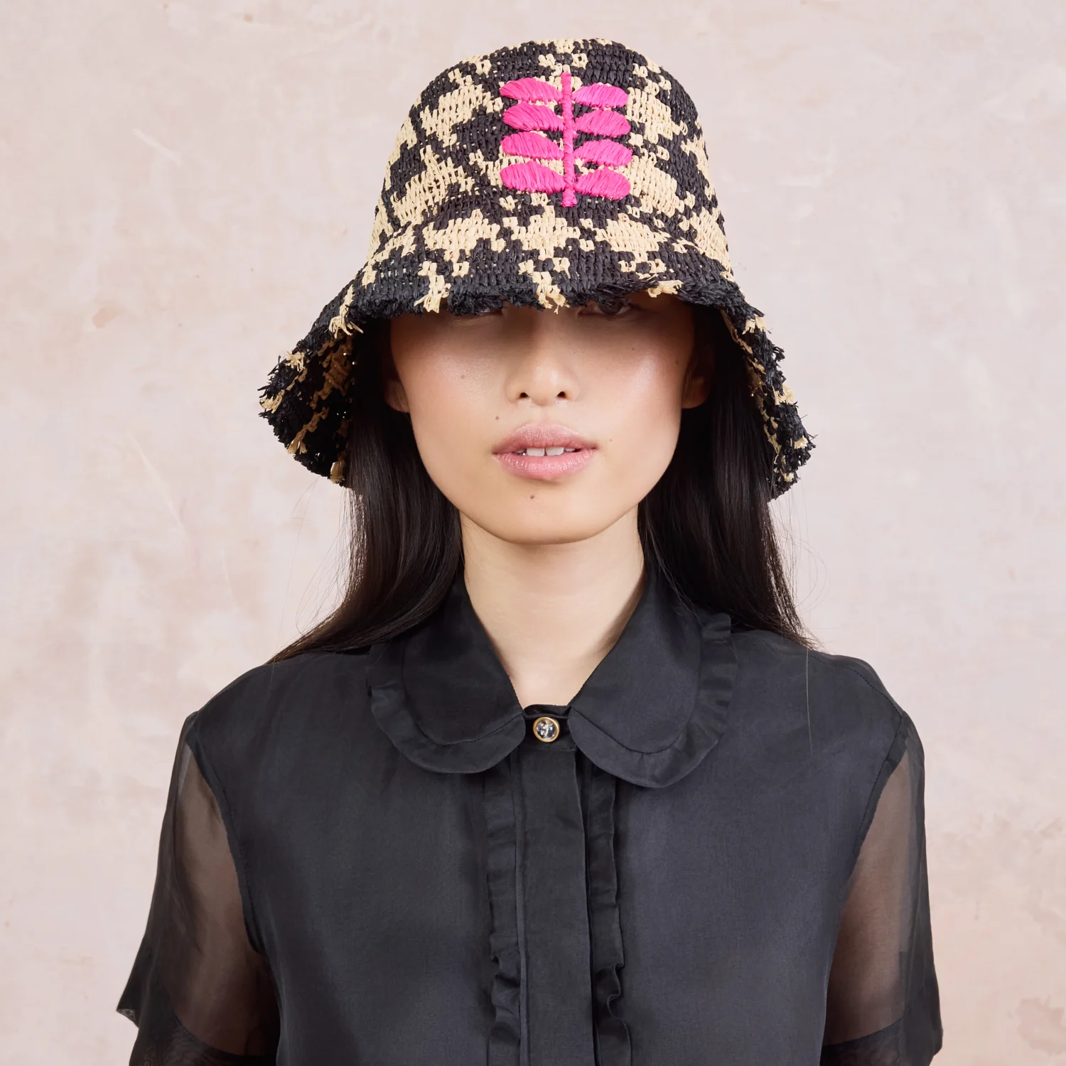 Houndstooth Raffia Bucket Hat - Monochrome - Image 2