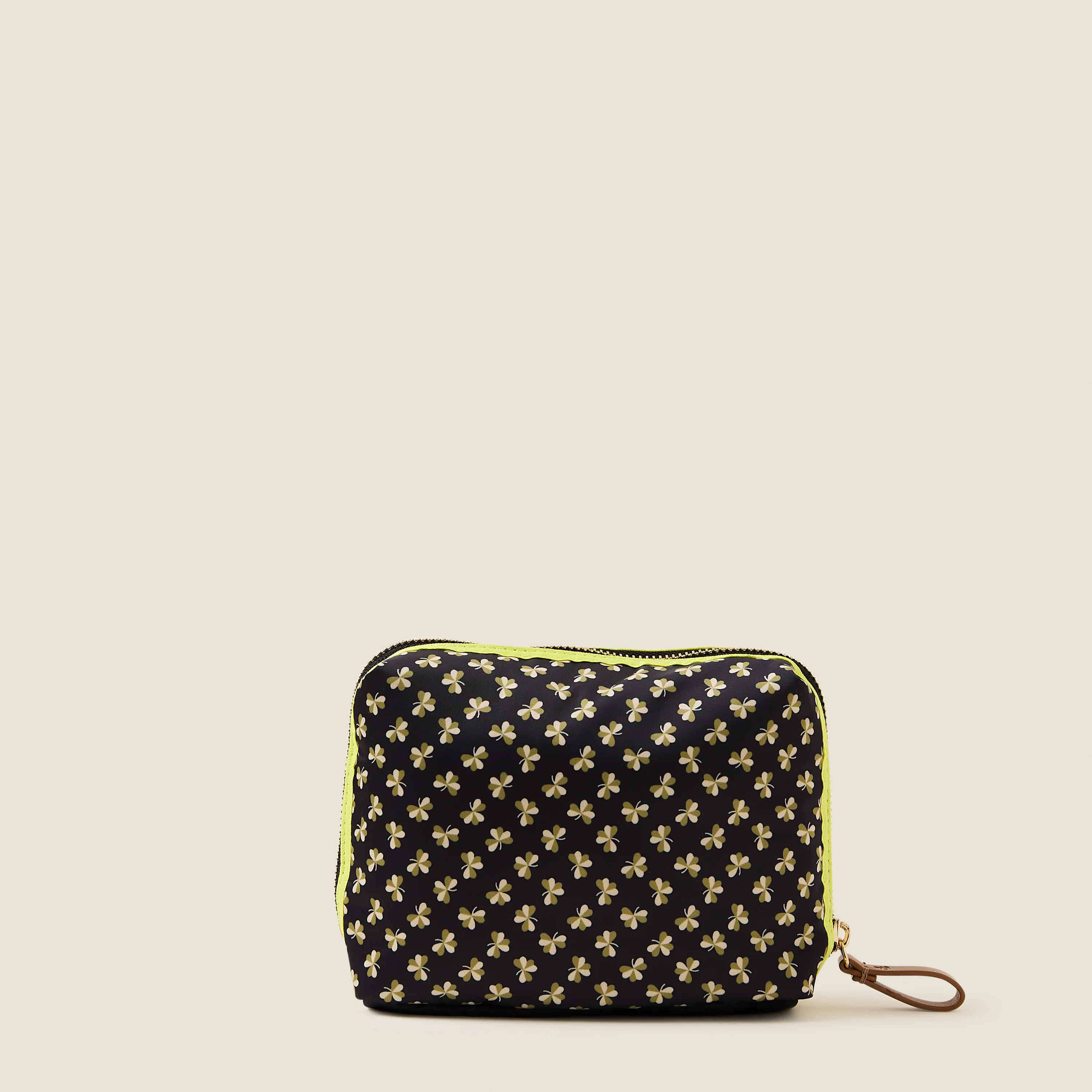 Medium Pouch - Ditsy Clover Black - Image 3