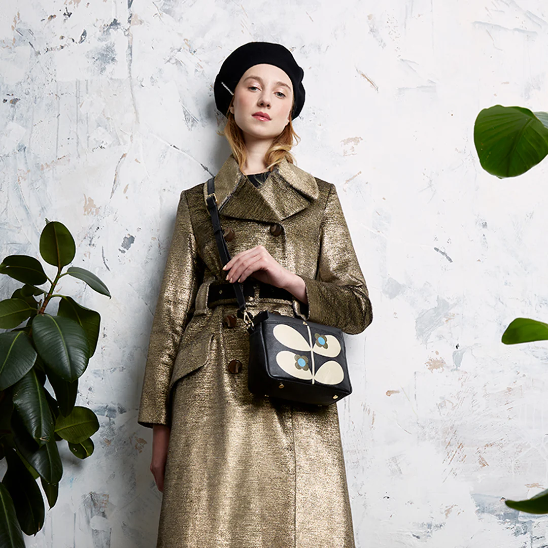 Minola Crossbody - Black Wild Rose Stem - Image 2