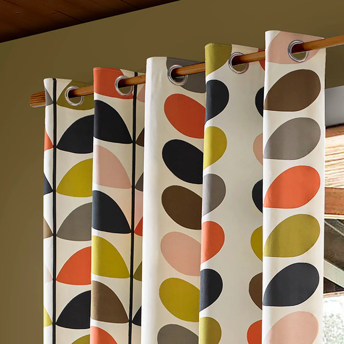 Multi Stem Lined Eyelet Curtains - Image 2