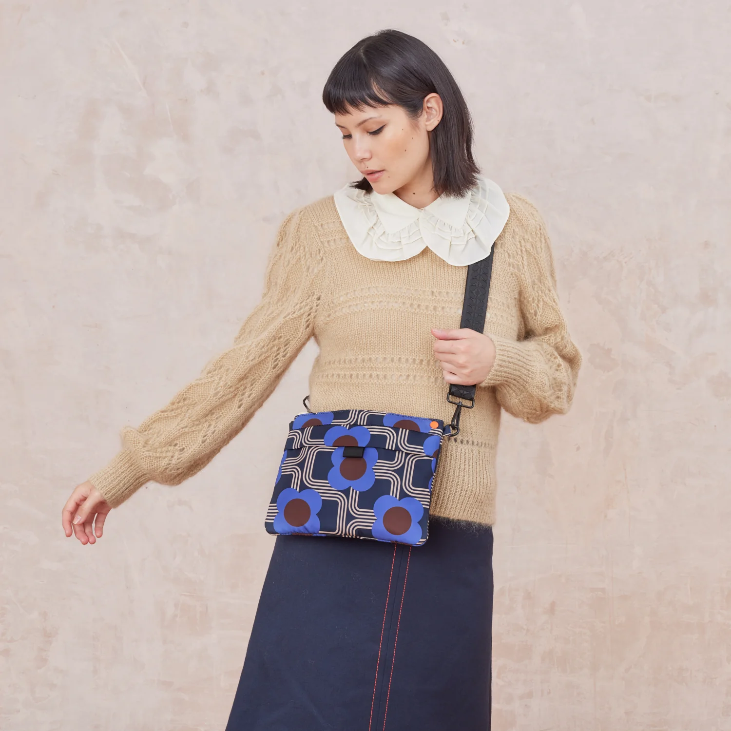 Quadrant Crossbody - Electric Flora Cobalt - Image 5