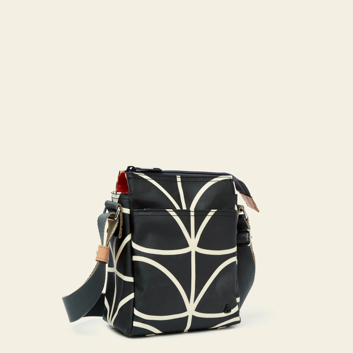 Ranger Crossbody - Linear Stem Liquorice - Image 3
