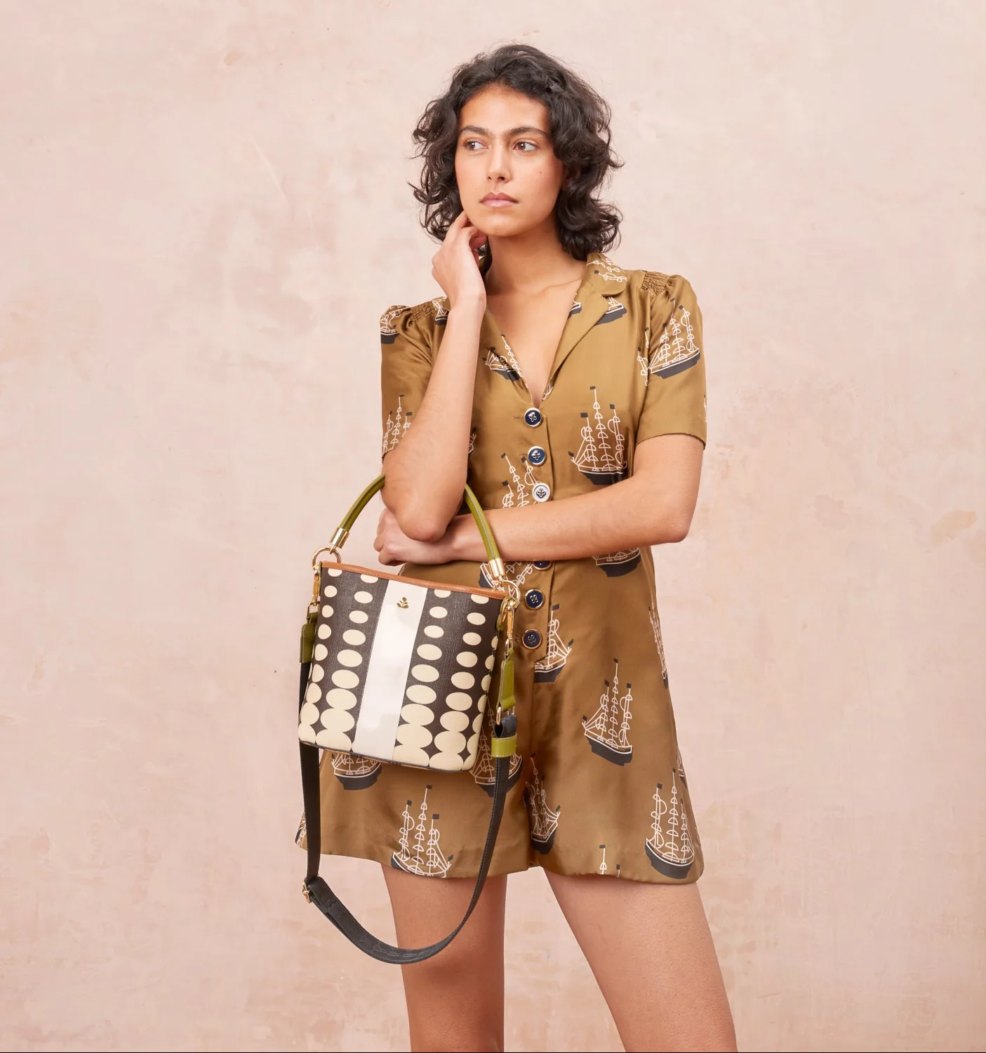 Smile Sling Crossbody - Optical Oval Mocha - Image 2
