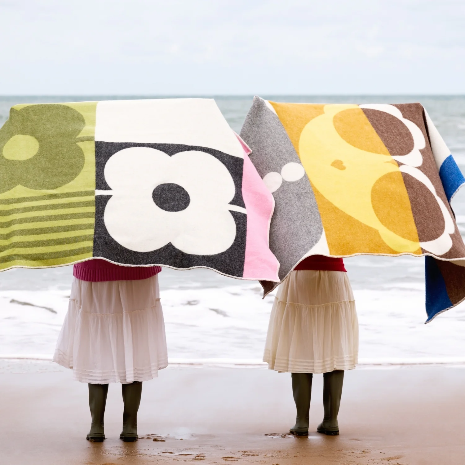 Wool Blanket - Lola Chocolate Sunflower - Image 3