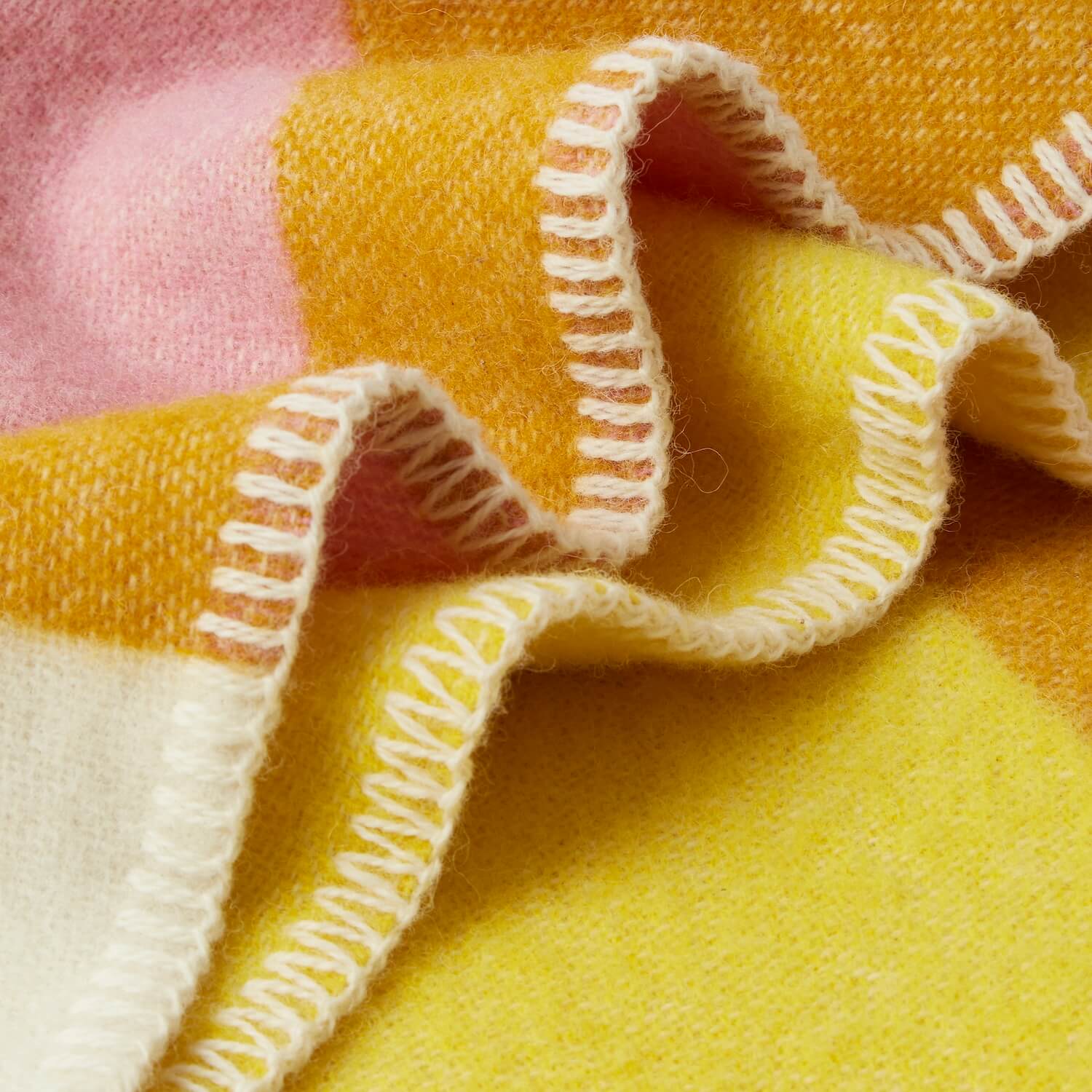 Wool Jacquard Blanket - Flower Tile - Image 3